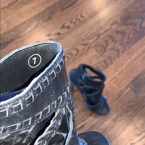 🎎Chinese Laundry🎎 - Picture 5 of 6